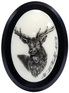 Ivory or silver-look deer horns